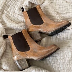 B e d  S t u • Cobbler Lorn leather bootie